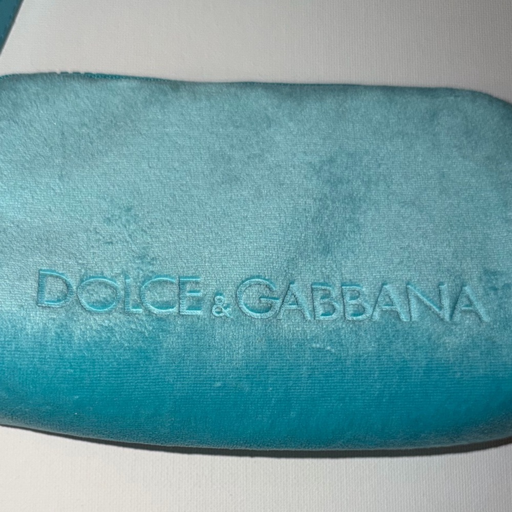 New Dolce and Gabbana Small Turquoise Velvet Pouch! Safe inside for sunnies! - Picture 6 of 13
